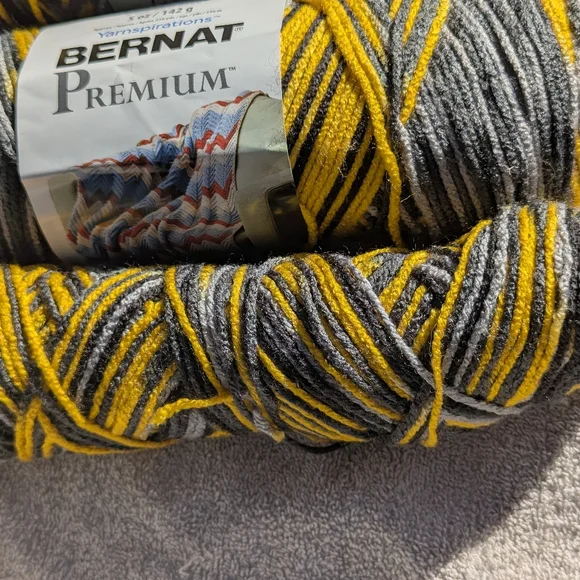 Barnat Premium Yarnspirations Goldmine Variegated Yarn, 3.5 Skiens, Gold & Grey - Picture 2 of 12